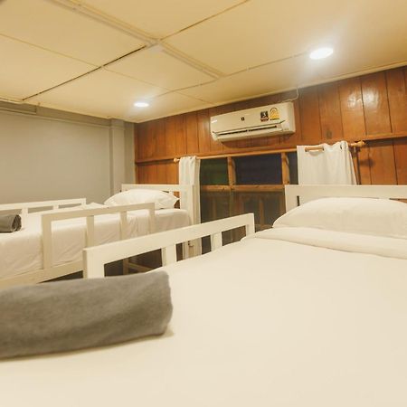 Agga Cnx Hostel 치앙마이 외부 사진