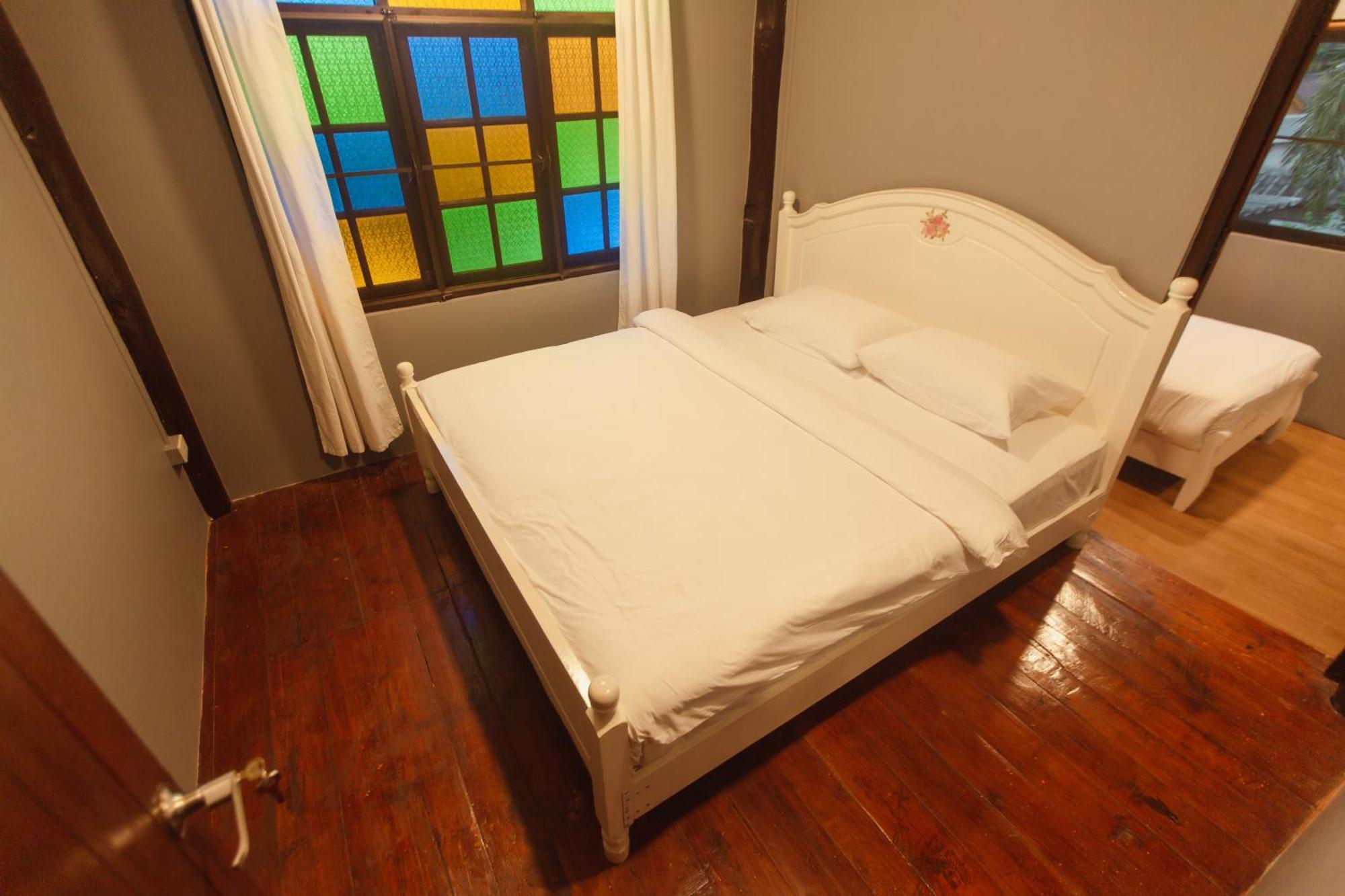 Agga Cnx Hostel 치앙마이 외부 사진