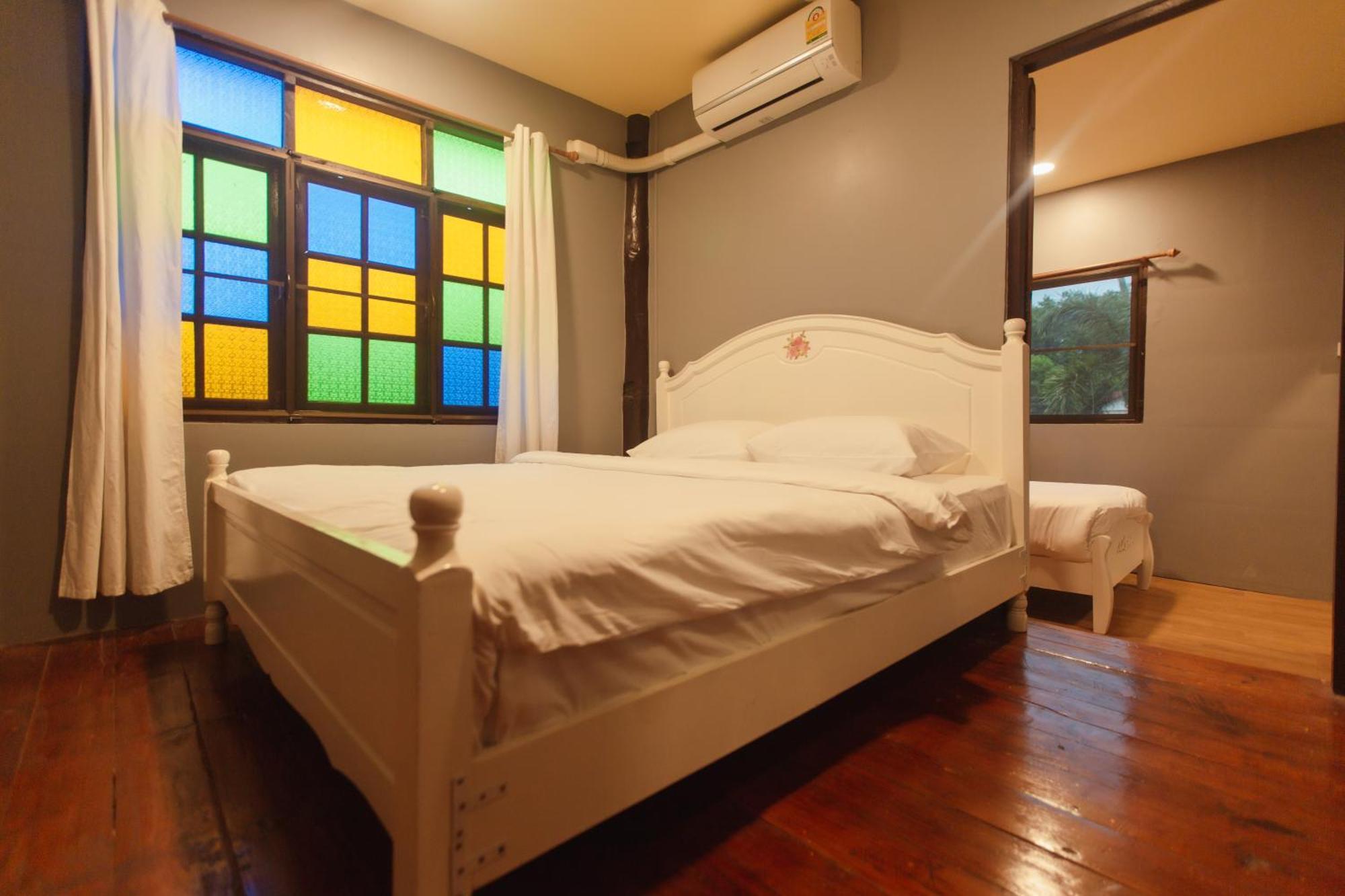 Agga Cnx Hostel 치앙마이 외부 사진