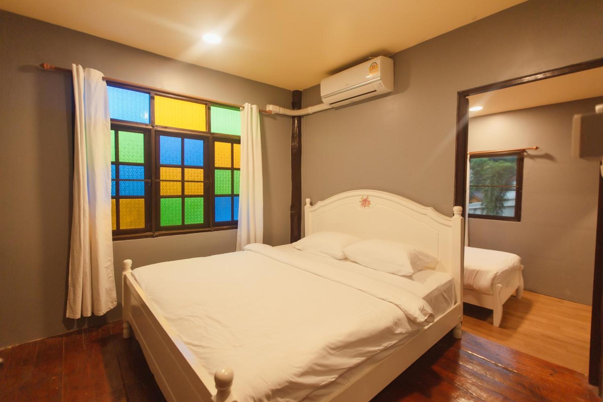 Agga Cnx Hostel 치앙마이 외부 사진