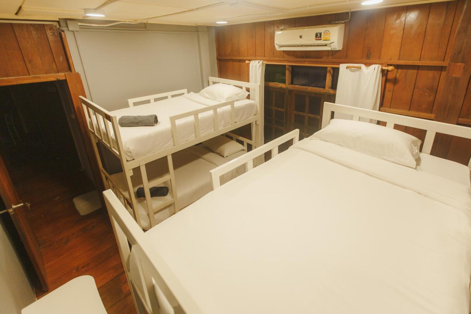Agga Cnx Hostel 치앙마이 외부 사진