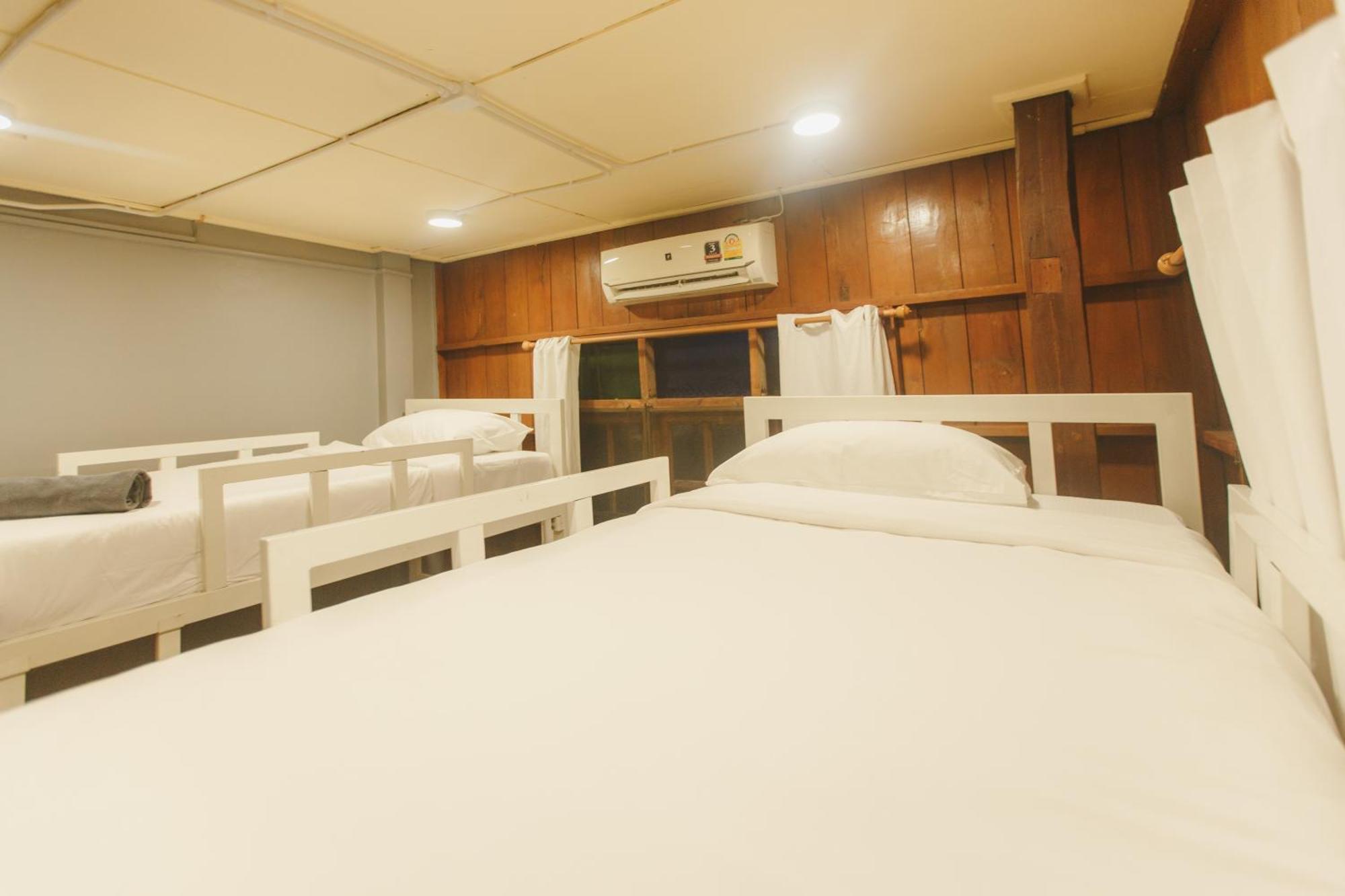 Agga Cnx Hostel 치앙마이 외부 사진