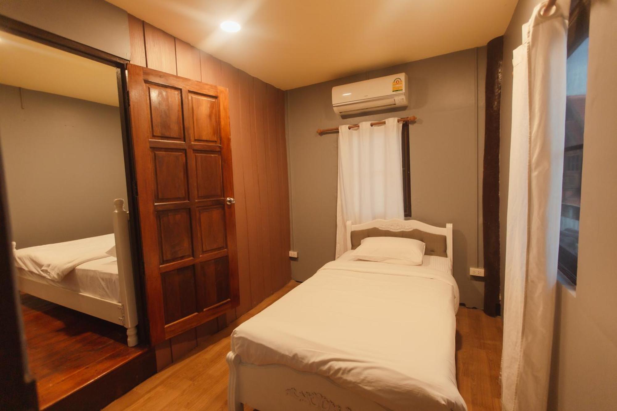 Agga Cnx Hostel 치앙마이 외부 사진