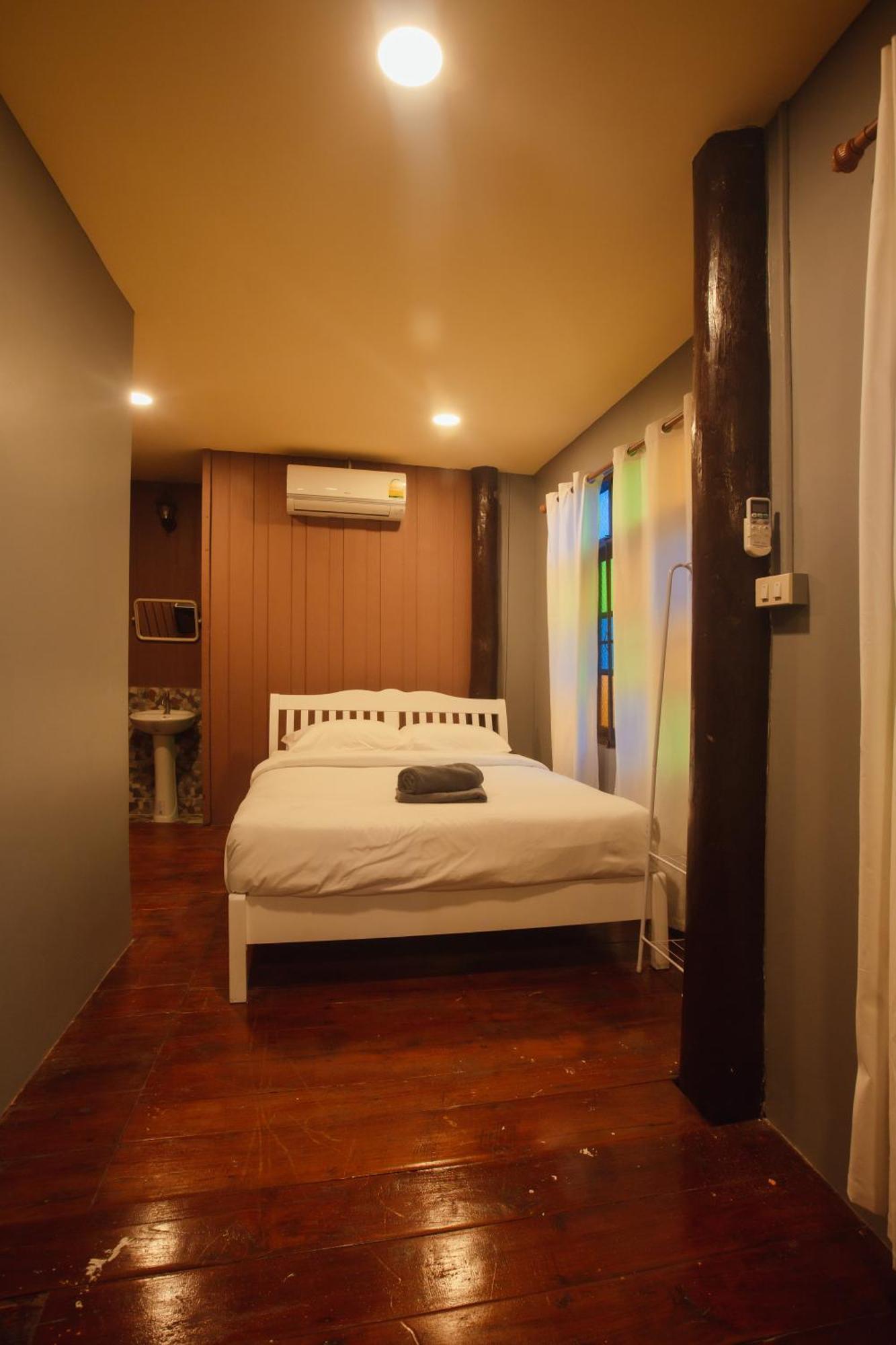 Agga Cnx Hostel 치앙마이 외부 사진