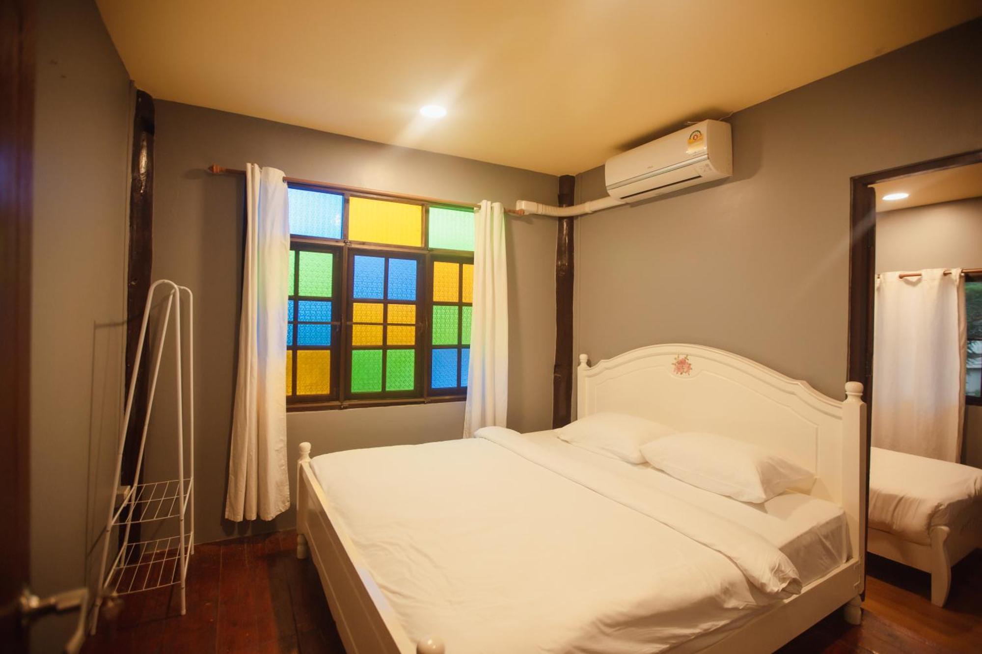 Agga Cnx Hostel 치앙마이 외부 사진