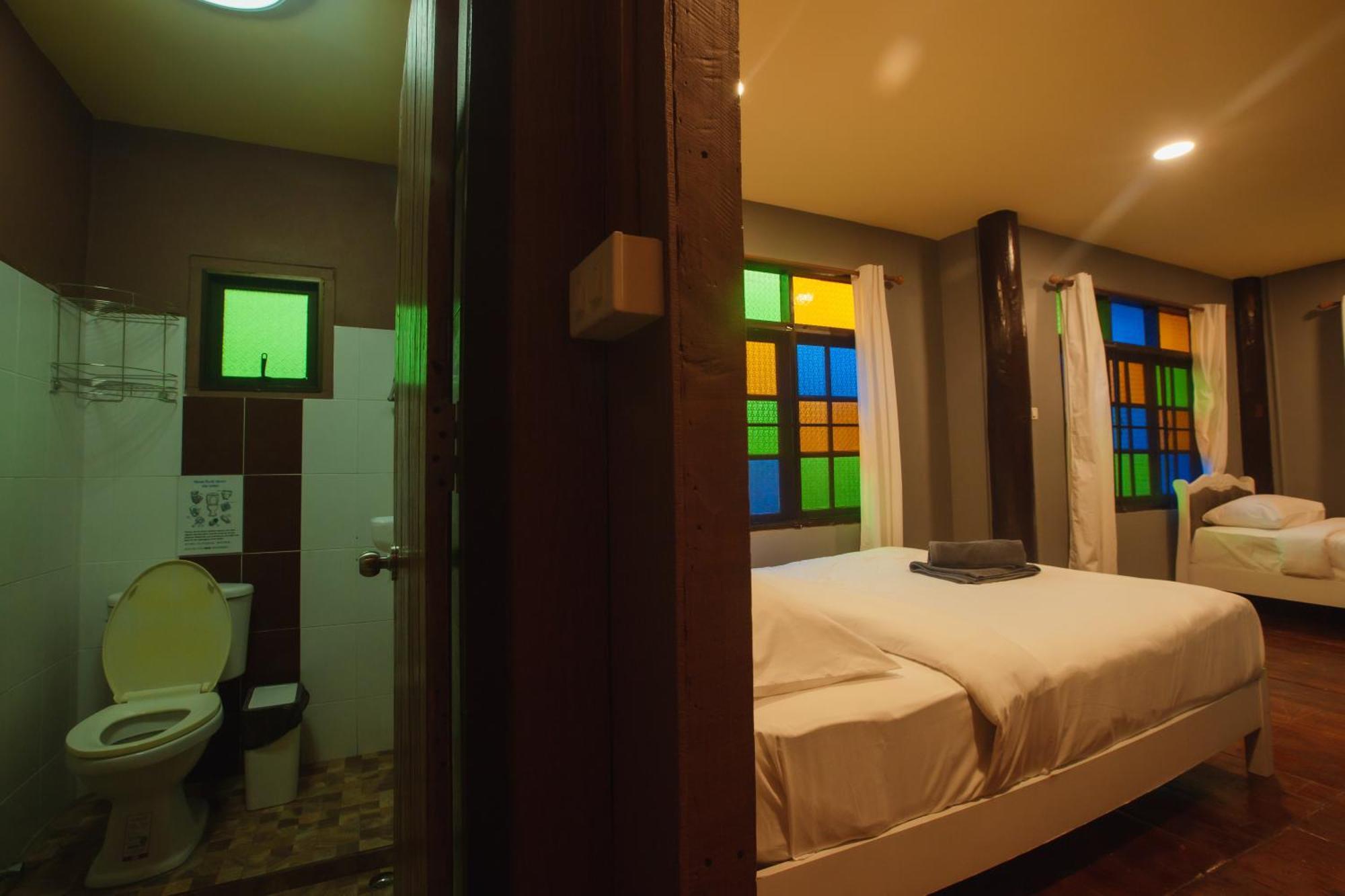 Agga Cnx Hostel 치앙마이 외부 사진