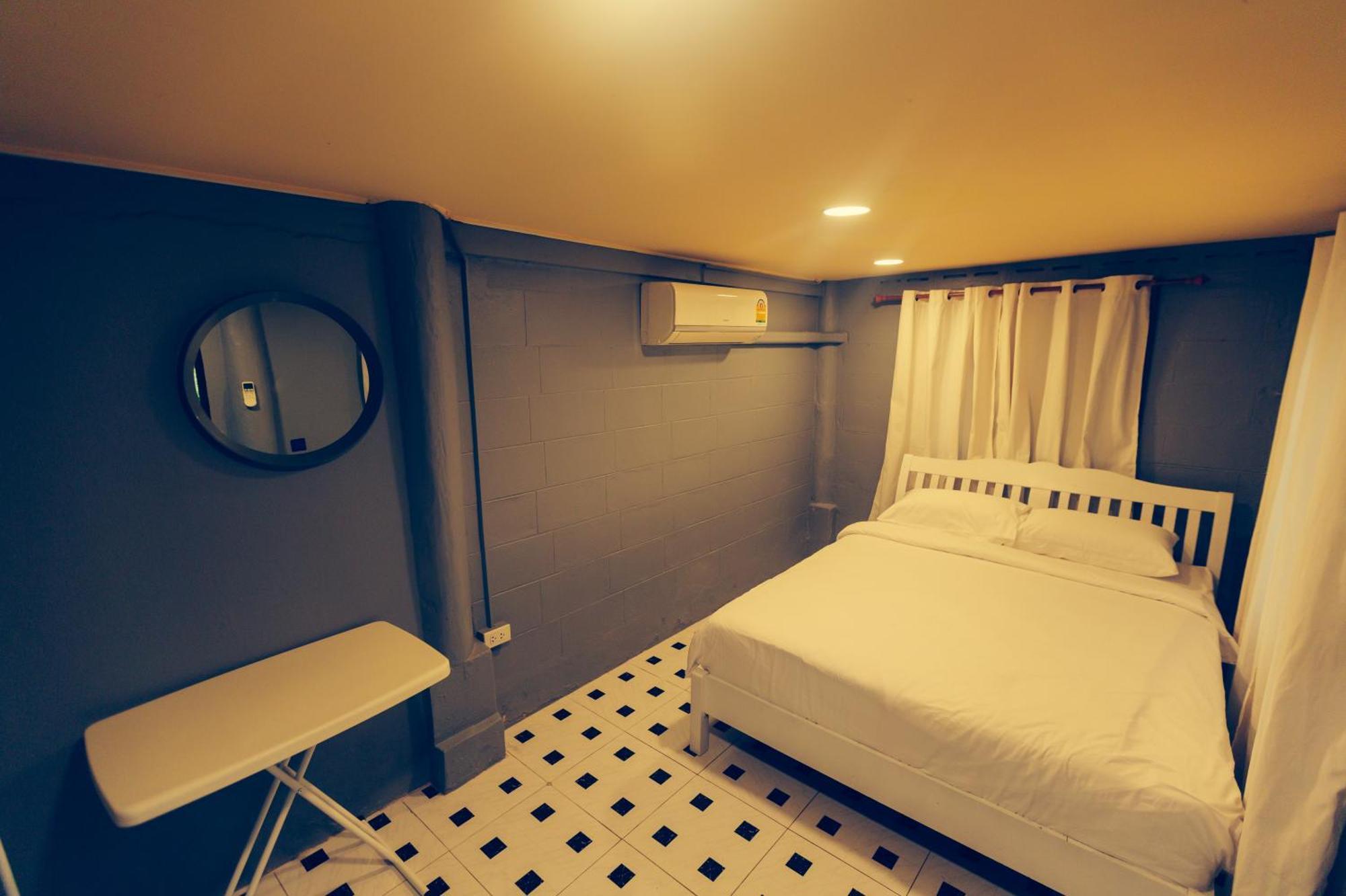Agga Cnx Hostel 치앙마이 외부 사진