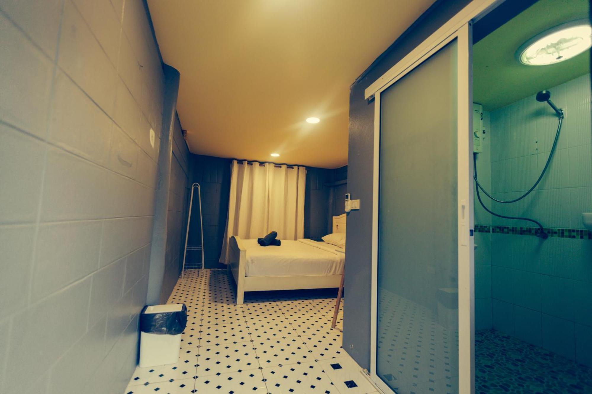 Agga Cnx Hostel 치앙마이 외부 사진