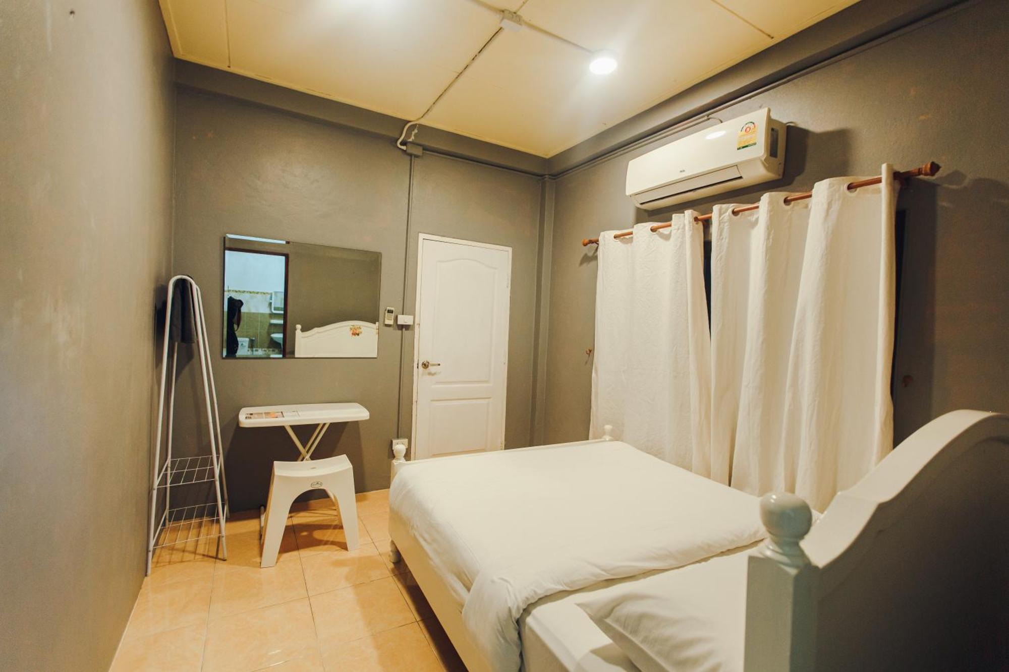 Agga Cnx Hostel 치앙마이 외부 사진