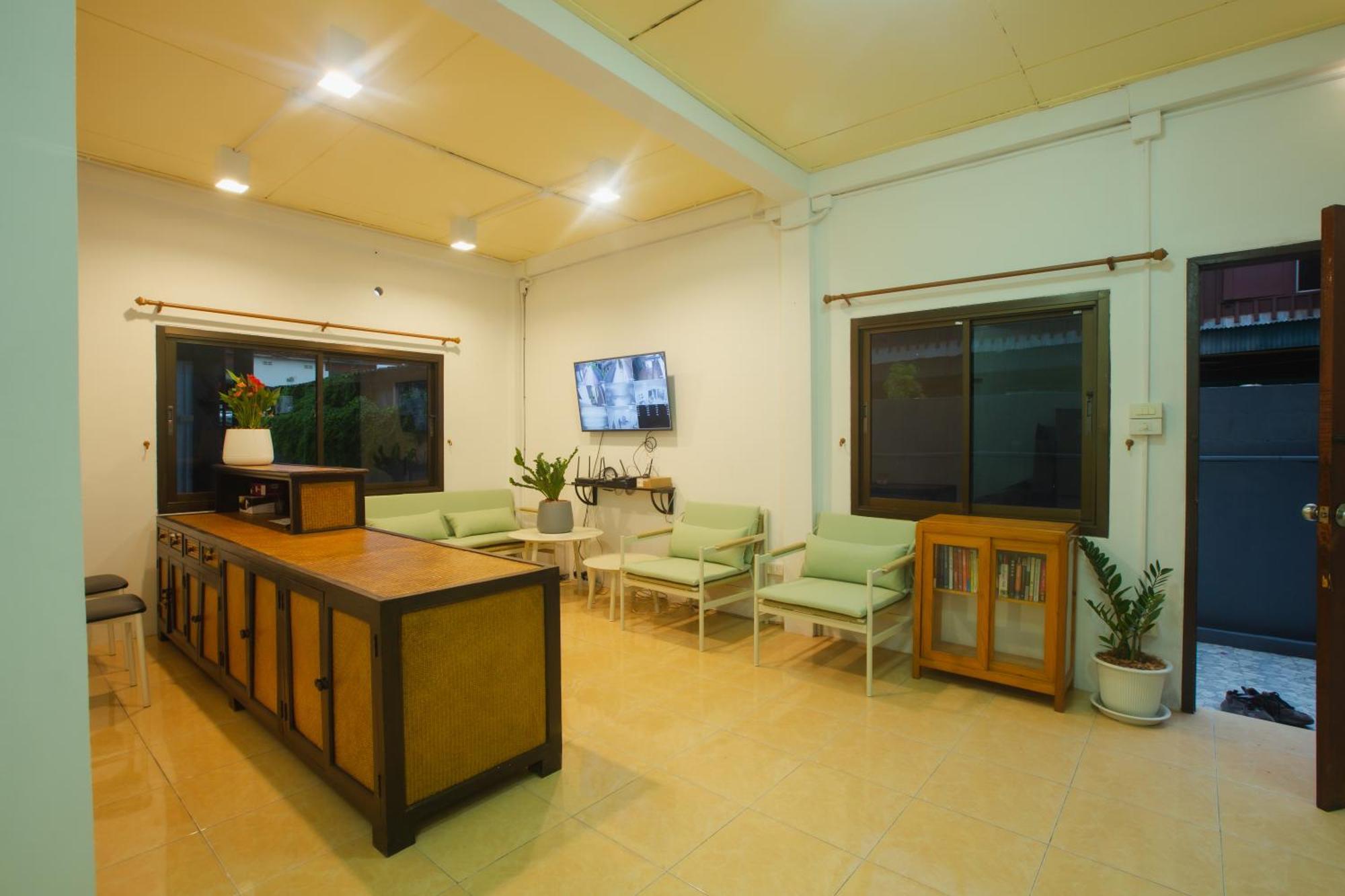 Agga Cnx Hostel 치앙마이 외부 사진